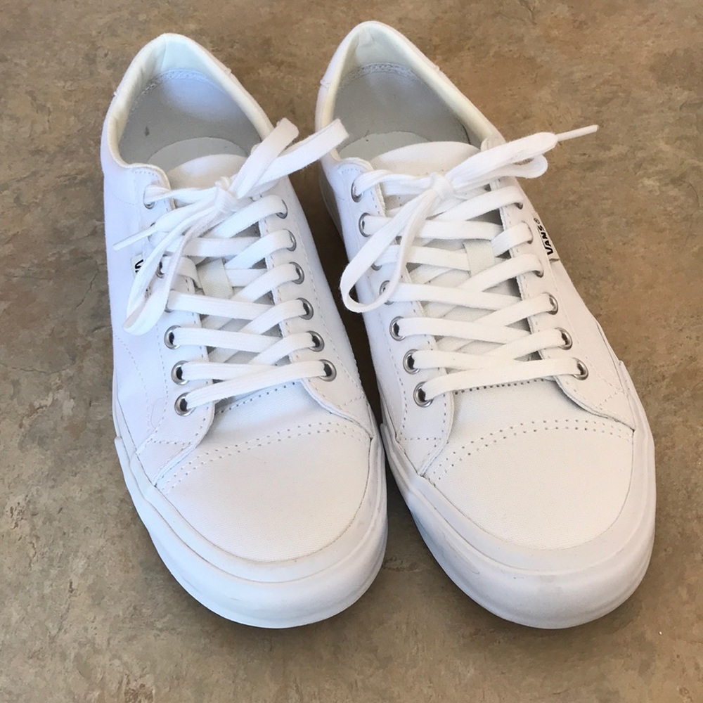 Vans white canvas tennies